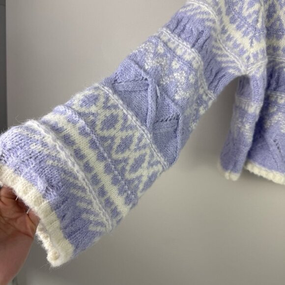 Lush Women's Purple Nordic Long Sleeves Crew Neck Pull Over Sweater Size L NWT - Picture 4 of 9